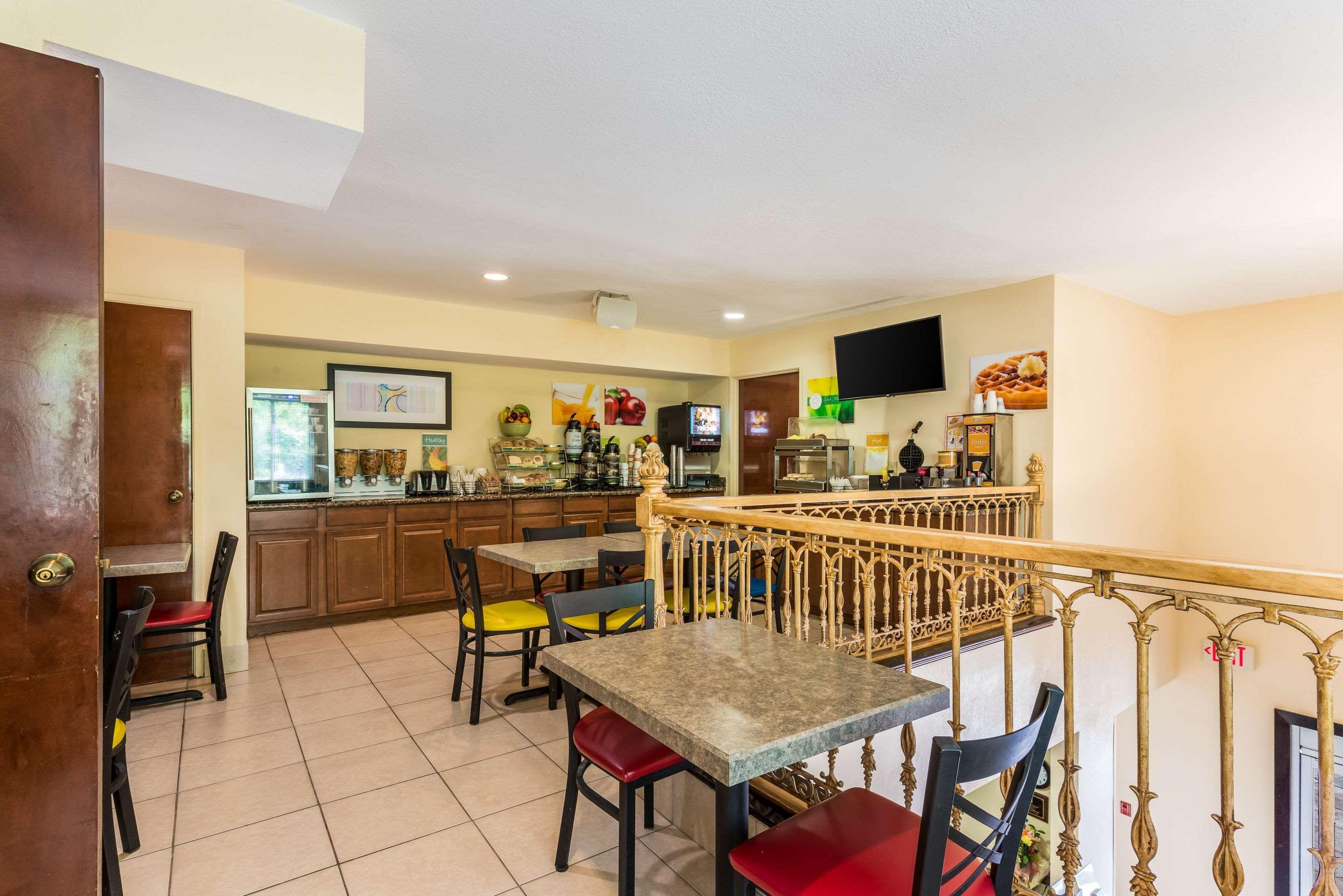 Quality Inn Huntersville Near Lake Norman Extérieur photo