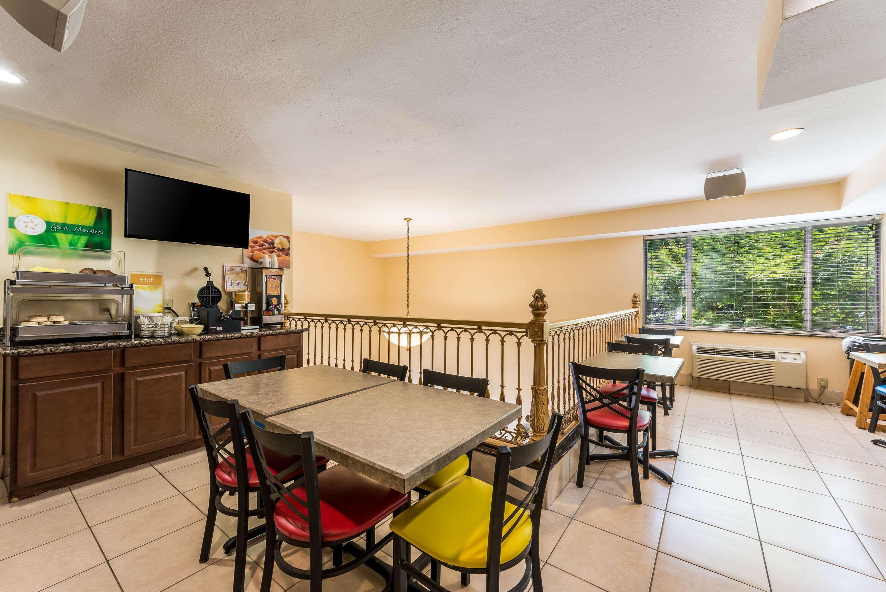 Quality Inn Huntersville Near Lake Norman Extérieur photo