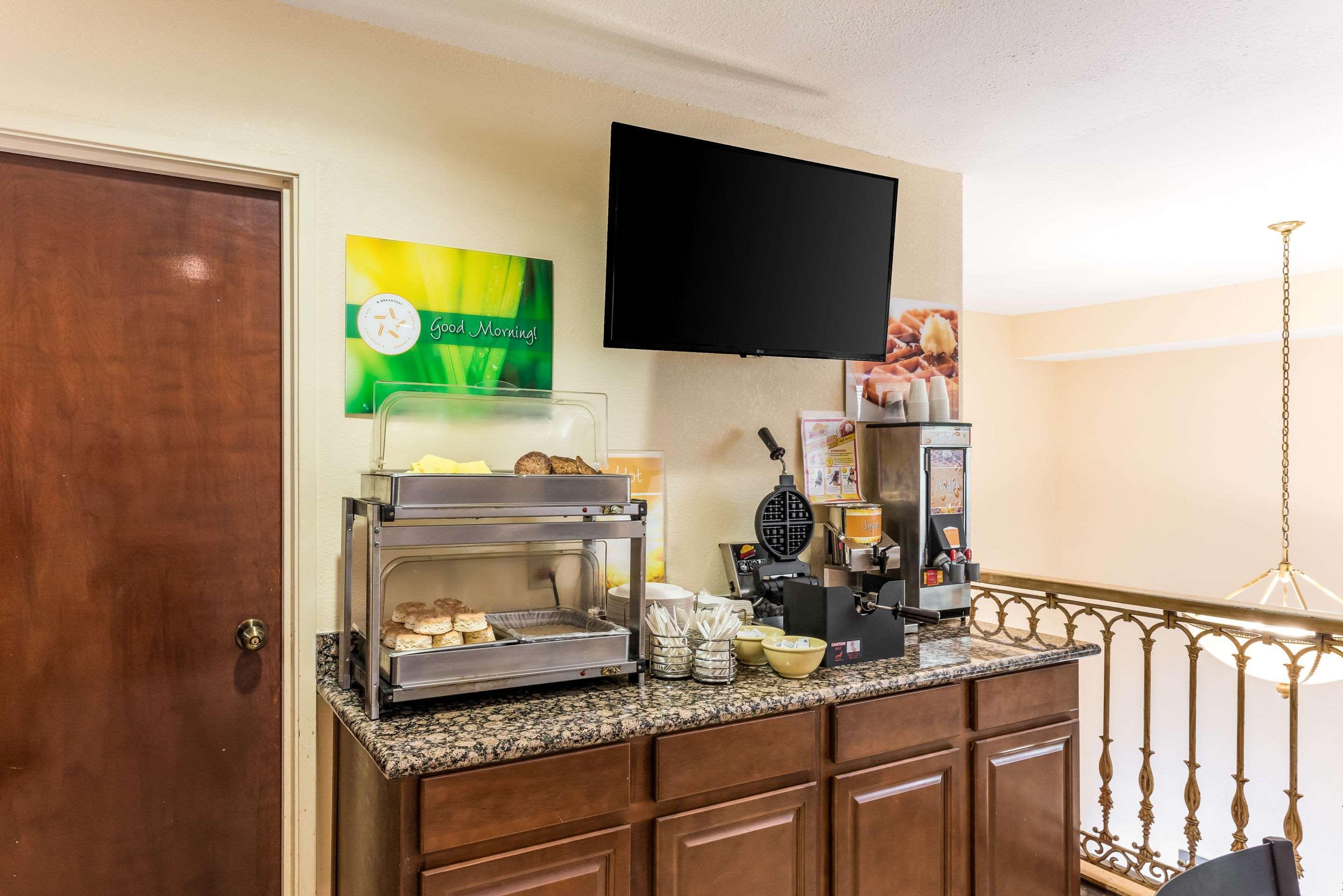 Quality Inn Huntersville Near Lake Norman Extérieur photo