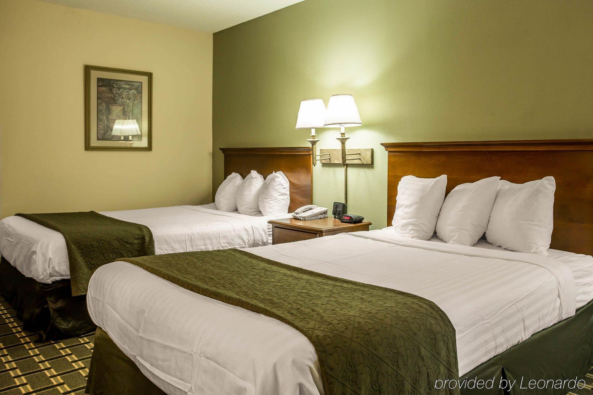 Quality Inn Huntersville Near Lake Norman Extérieur photo