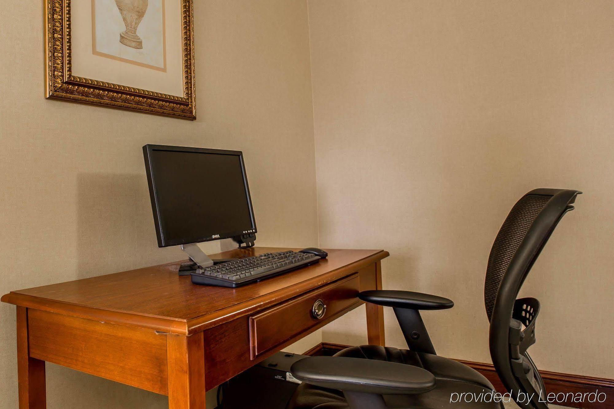 Quality Inn Huntersville Near Lake Norman Extérieur photo